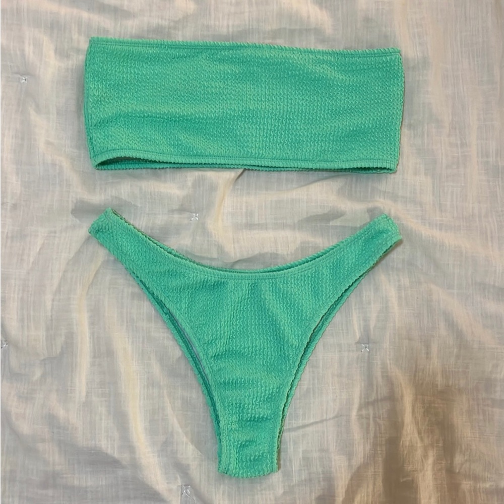 Bandeau bikini